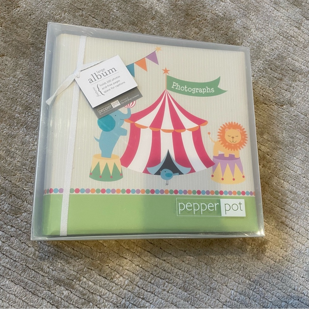 NWT Pepper Pot ‘Circus Pals’ Photo Album